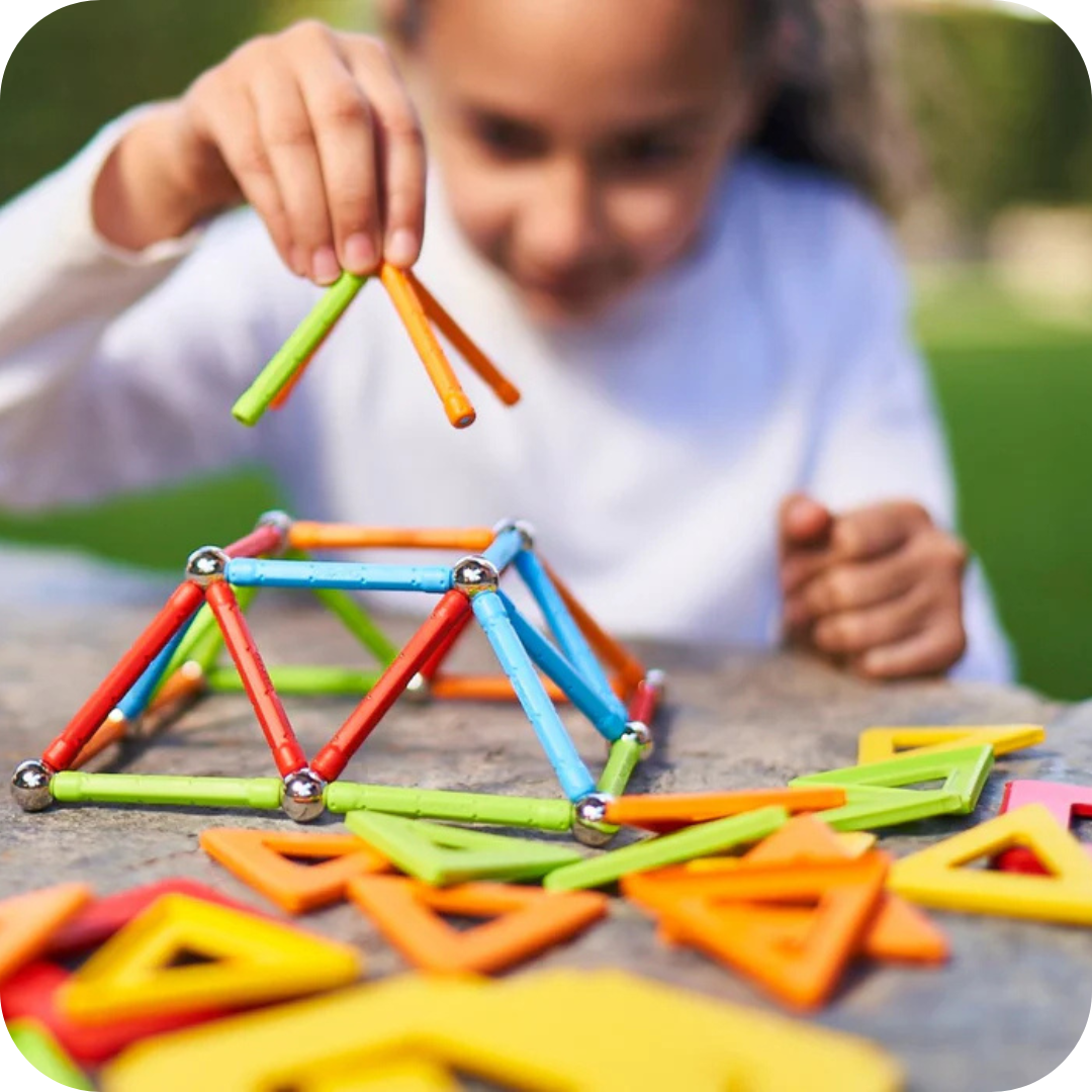 Colorful Magnetic Construction Set | MagnetiBuild