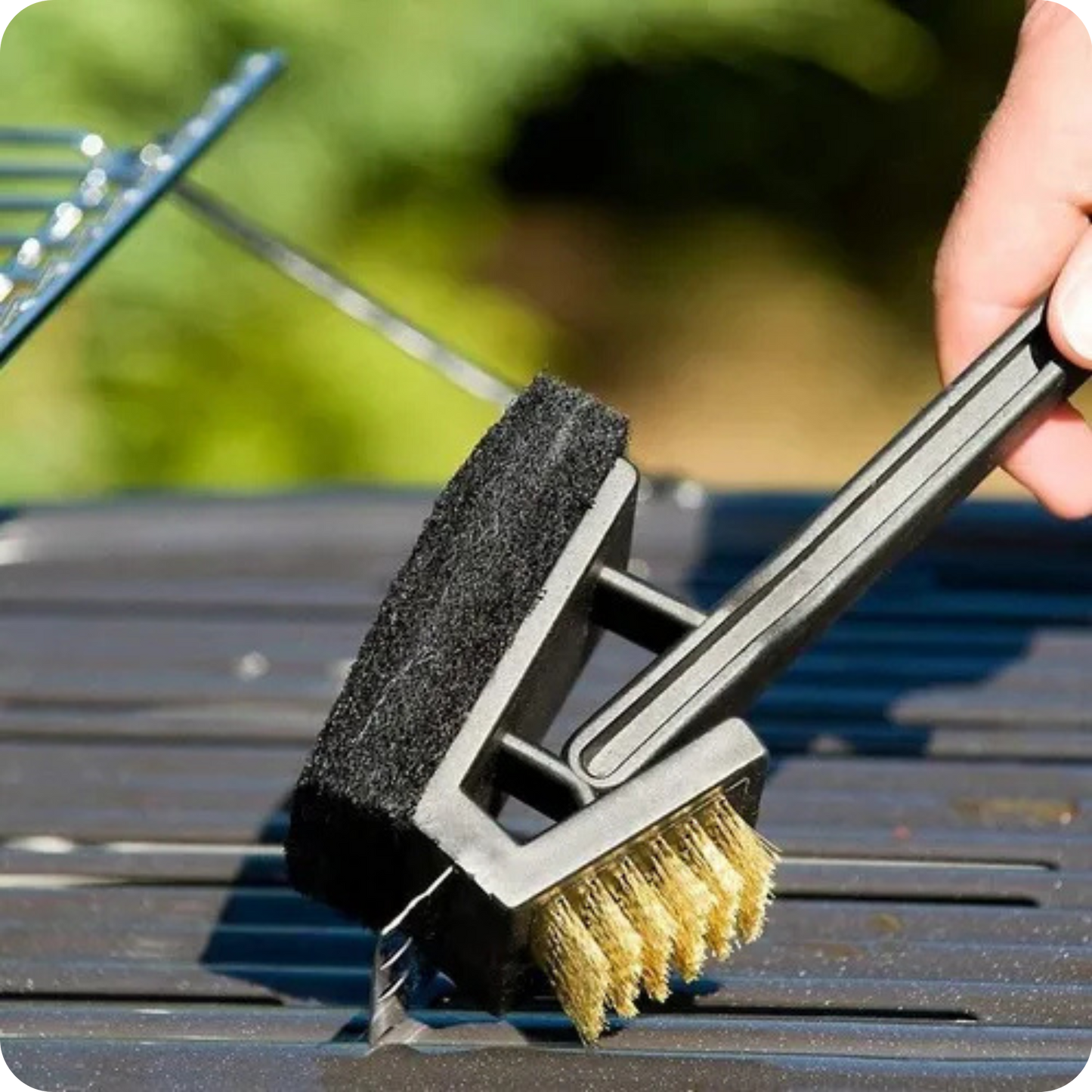 Grill Cleaner 3-in-1 | GrillBrush